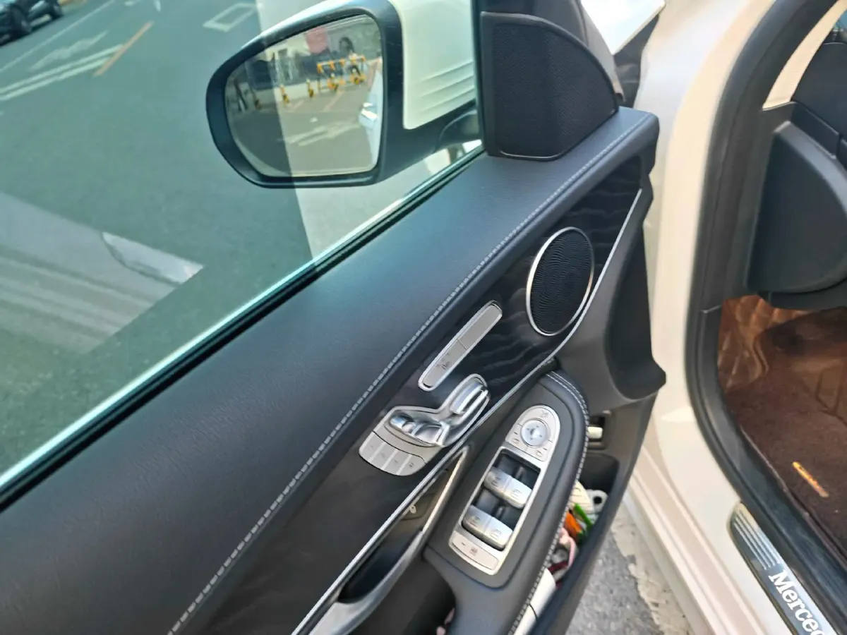 2020 Mercedes-Benz C Class 1.5T 184HP L4 9AT,autocango,china used car exporter,china ev exporter,chinese used car exporter,chinese used ev exporter