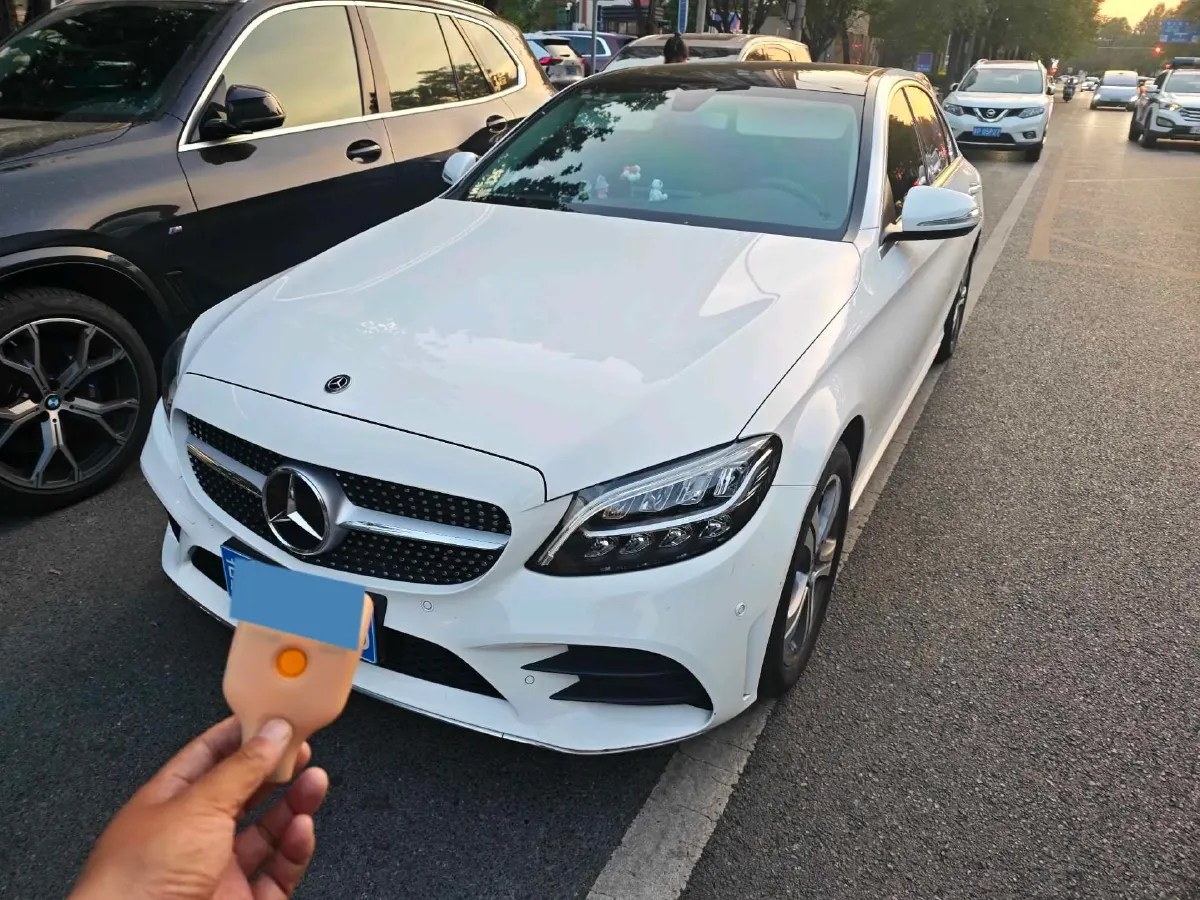 2020 Mercedes-Benz C Class 1.5T 184HP L4 9AT,autocango,china used car exporter,china ev exporter,chinese used car exporter,chinese used ev exporter