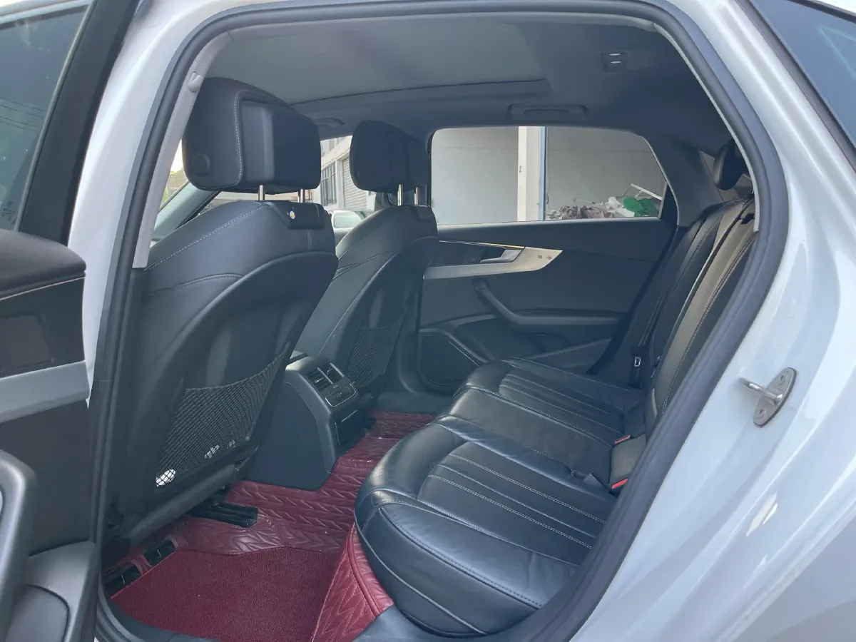 2020 Audi A4L 2.0T 190HP L4 7DCT,autocango,china used car exporter,china ev exporter,chinese used car exporter,chinese used ev exporter