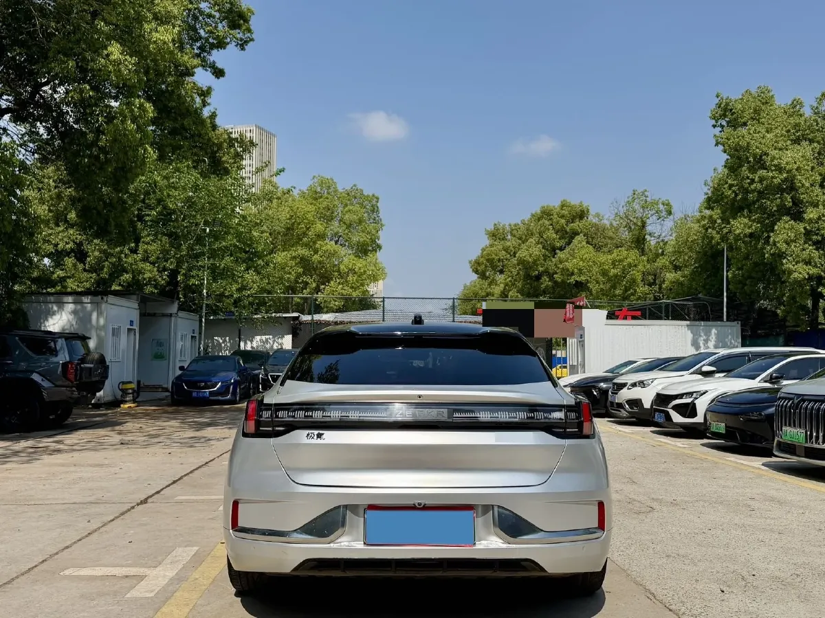 2022 Zeekr 001 BEV 86KWH,autocango,china used car exporter,china ev exporter,chinese used car exporter,chinese used ev exporter