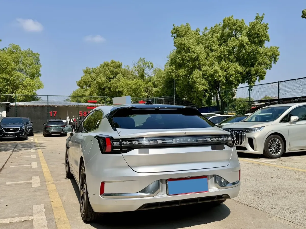 2022 Zeekr 001 BEV 86KWH,autocango,china used car exporter,china ev exporter,chinese used car exporter,chinese used ev exporter