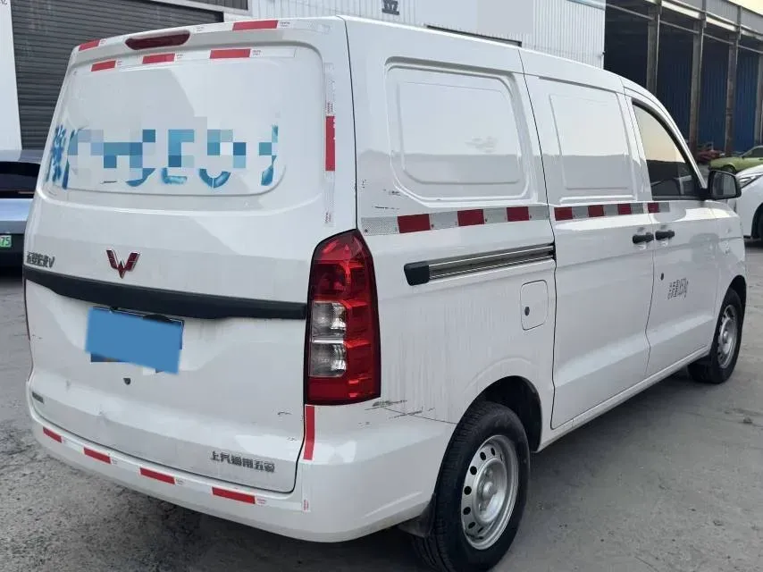 2022 WuLing HongGuang V 1.5L 99HP L4 6MT,autocango,china used car exporter,china ev exporter,chinese used car exporter,chinese used ev exporter