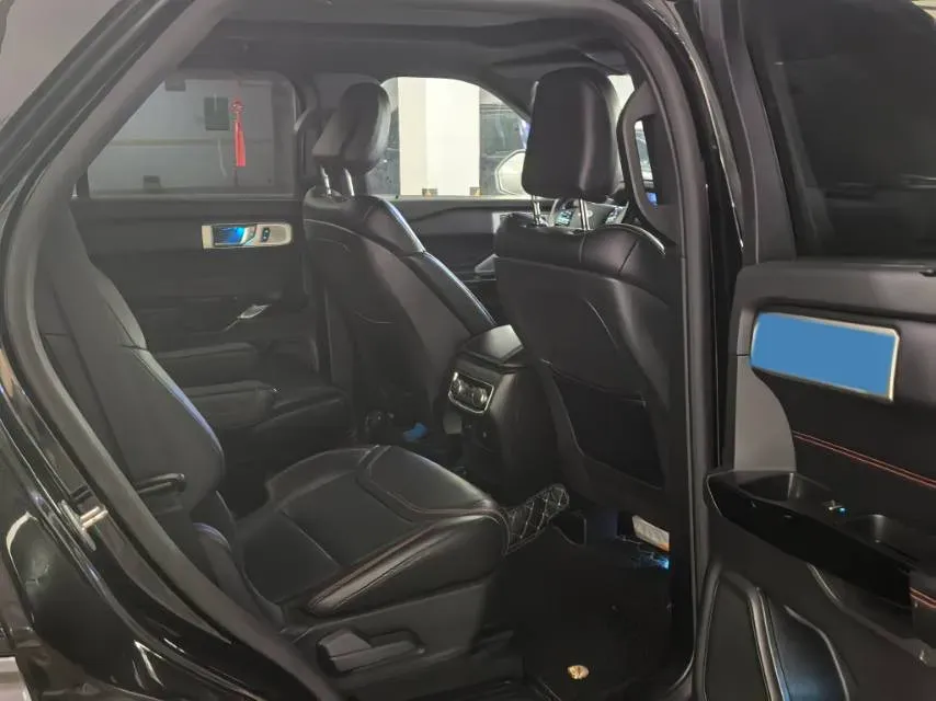 2020 Ford Explorer 2.3T 276HP L4 10AT,autocango,china used car exporter,china ev exporter,chinese used car exporter,chinese used ev exporter