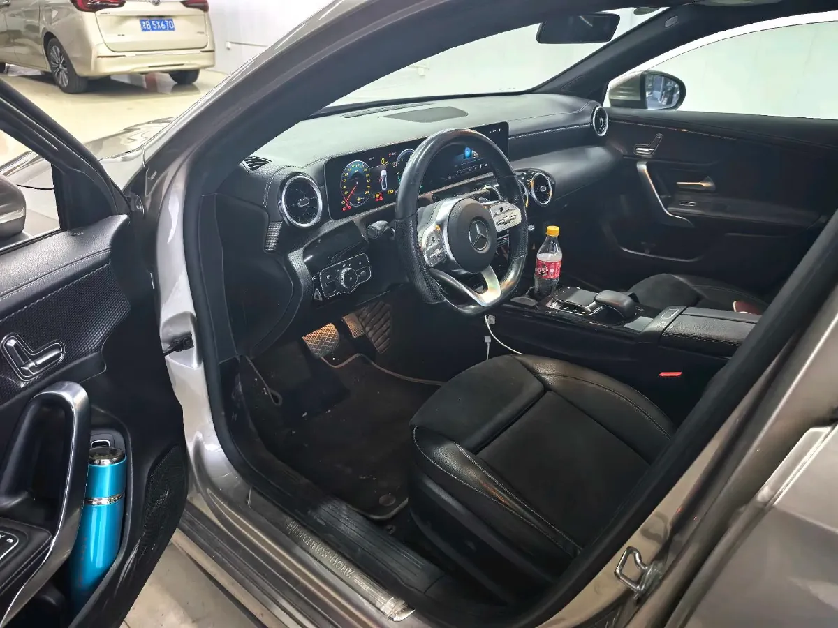2020 Mercedes-Benz A Class 1.3T 163HP L4 7DCT,autocango,china used car exporter,china ev exporter,chinese used car exporter,chinese used ev exporter