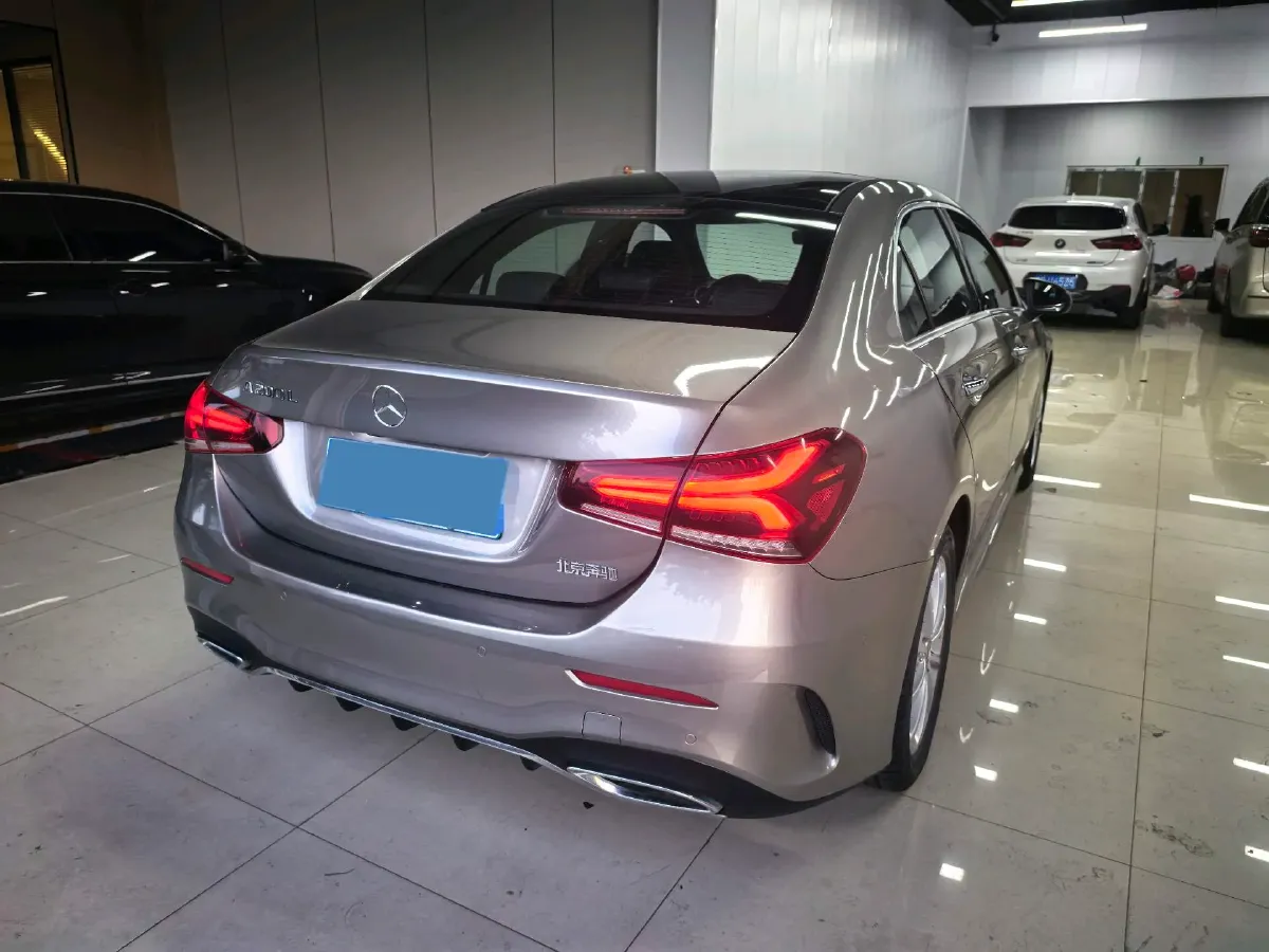 2020 Mercedes-Benz A Class 1.3T 163HP L4 7DCT,autocango,china used car exporter,china ev exporter,chinese used car exporter,chinese used ev exporter