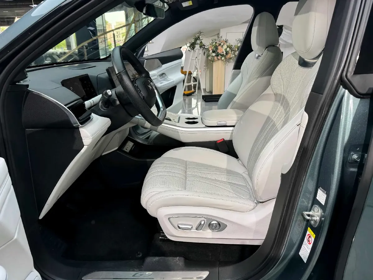 2024 Xpeng G9 BEV 98KWH,autocango,china used car exporter,china ev exporter,chinese used car exporter,chinese used ev exporter