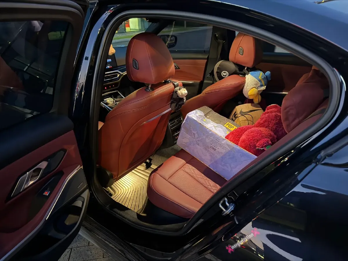 2023 BMW 3 Series 2.0T 245HP L4 8AT,autocango,china used car exporter,china ev exporter,chinese used car exporter,chinese used ev exporter