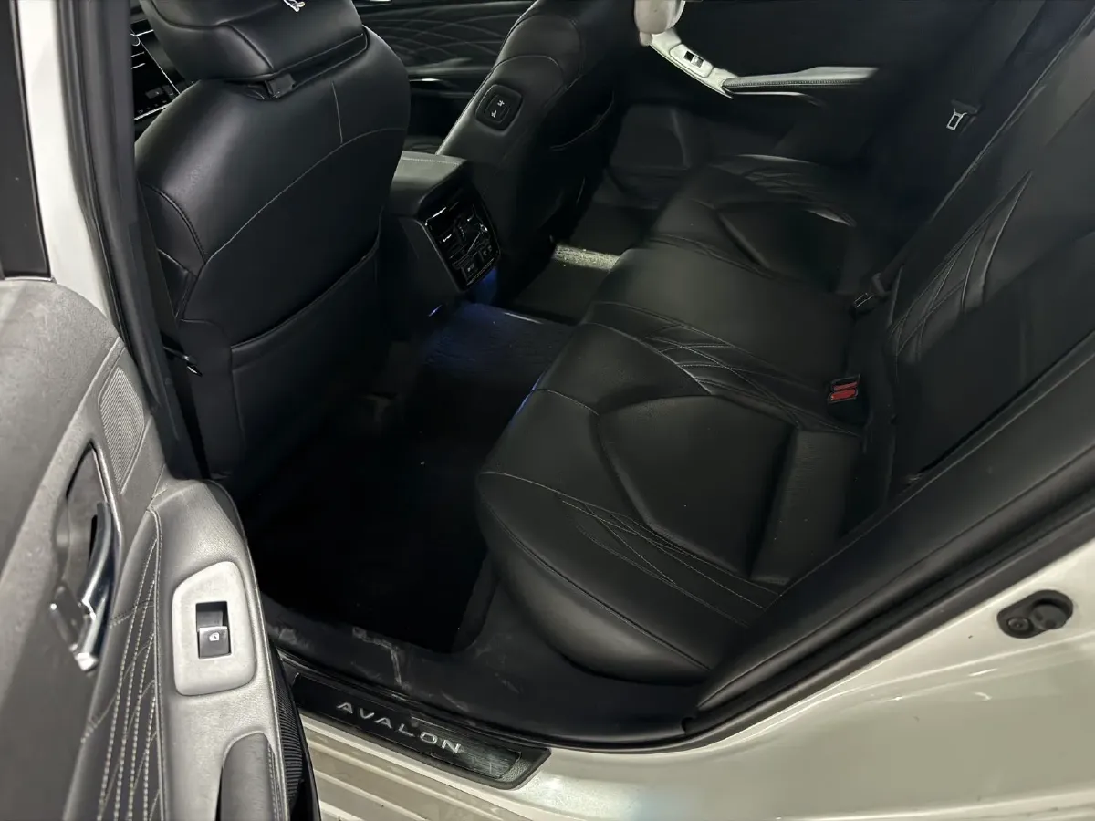 2019 Toyota Avalon 2.5L 209HP L4 8AT,autocango,china used car exporter,china ev exporter,chinese used car exporter,chinese used ev exporter