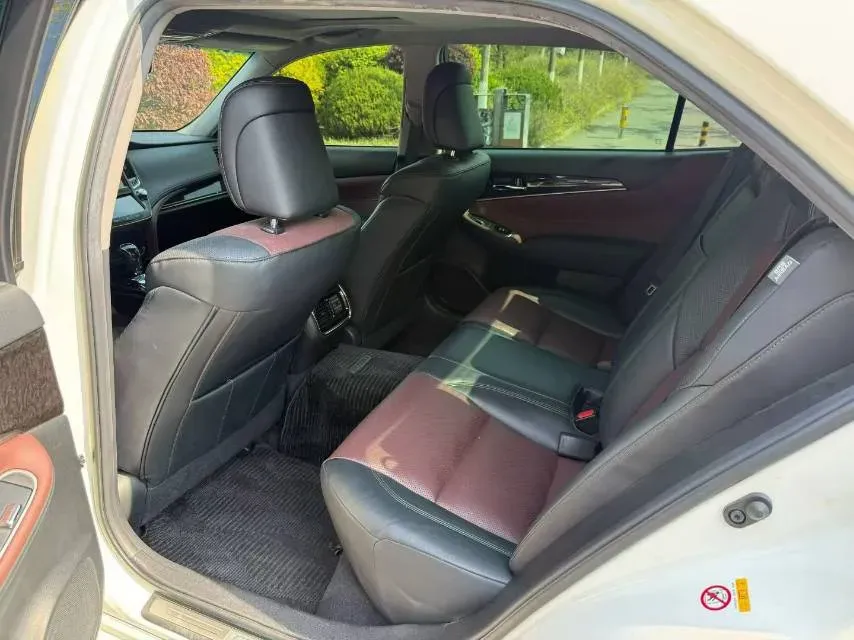 2018 Toyota Highlander 2.0T 220HP L4 6AT,autocango,china used car exporter,china ev exporter,chinese used car exporter,chinese used ev exporter