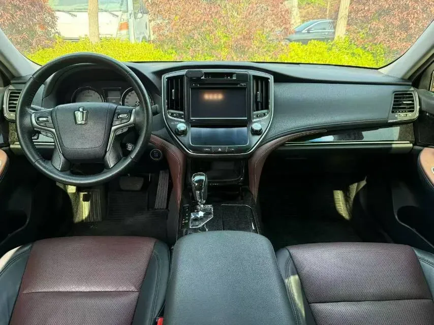 2018 Toyota Highlander 2.0T 220HP L4 6AT,autocango,china used car exporter,china ev exporter,chinese used car exporter,chinese used ev exporter