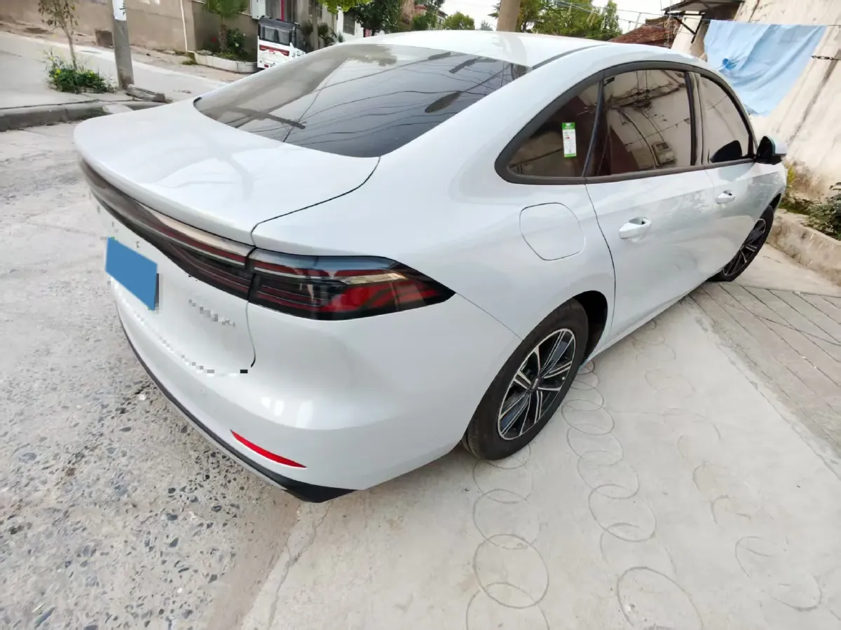 2025 Geely Galaxy A7 1.5L 112HP L4 1DHT PHEV,autocango,china used car exporter,china ev exporter,chinese used car exporter,chinese used ev exporter