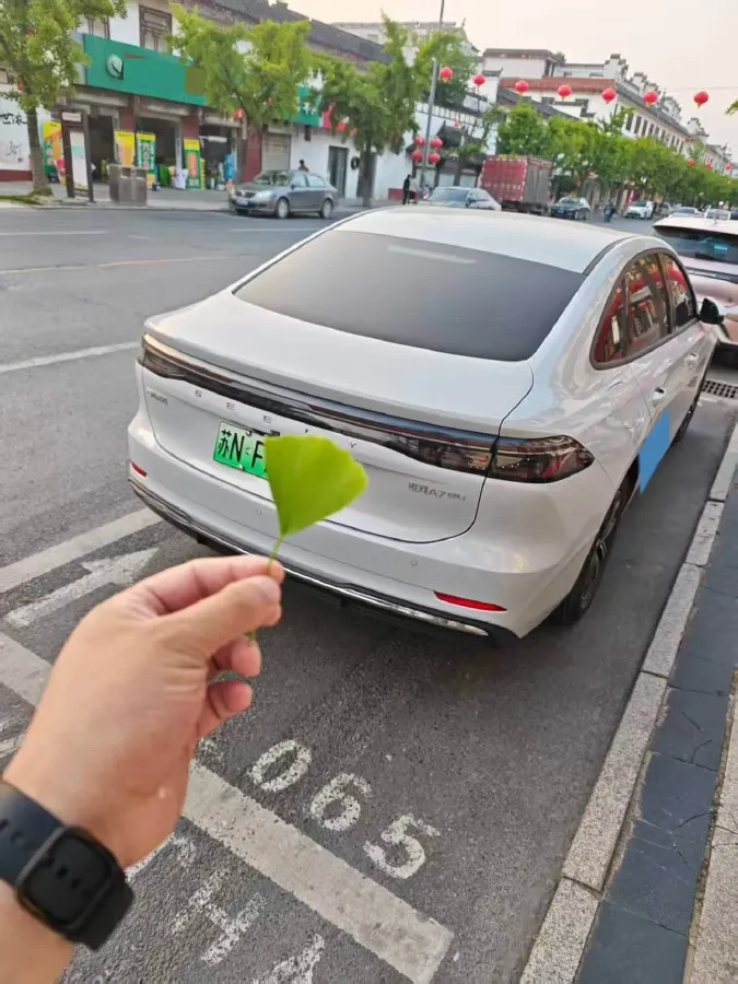 2025 Geely Galaxy A7 1.5L 112HP L4 1DHT PHEV,autocango,china used car exporter,china ev exporter,chinese used car exporter,chinese used ev exporter