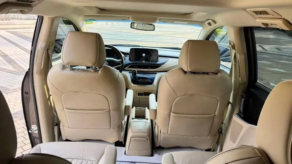 2023 Buick GL8 2.0T 237HP L4 9AT,autocango,china used car exporter,china ev exporter,chinese used car exporter,chinese used ev exporter