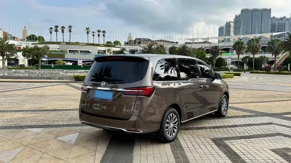 2023 Buick GL8 2.0T 237HP L4 9AT,autocango,china used car exporter,china ev exporter,chinese used car exporter,chinese used ev exporter