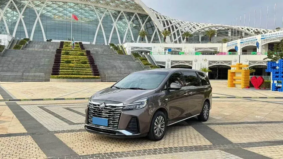 2023 Buick GL8 2.0T 237HP L4 9AT,autocango,china used car exporter,china ev exporter,chinese used car exporter,chinese used ev exporter