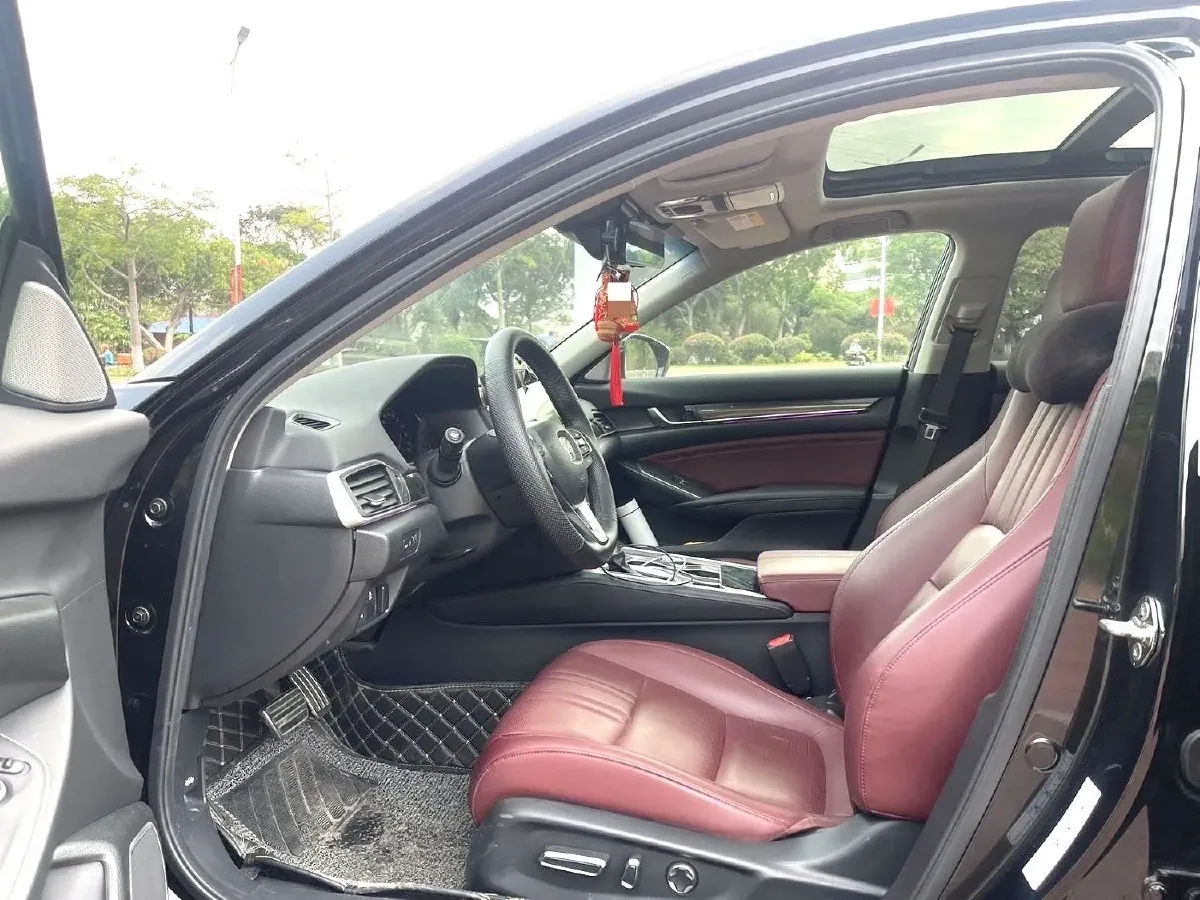 2022 Honda Accord 1.5T 194HP L4 CVT,autocango,china used car exporter,china ev exporter,chinese used car exporter,chinese used ev exporter