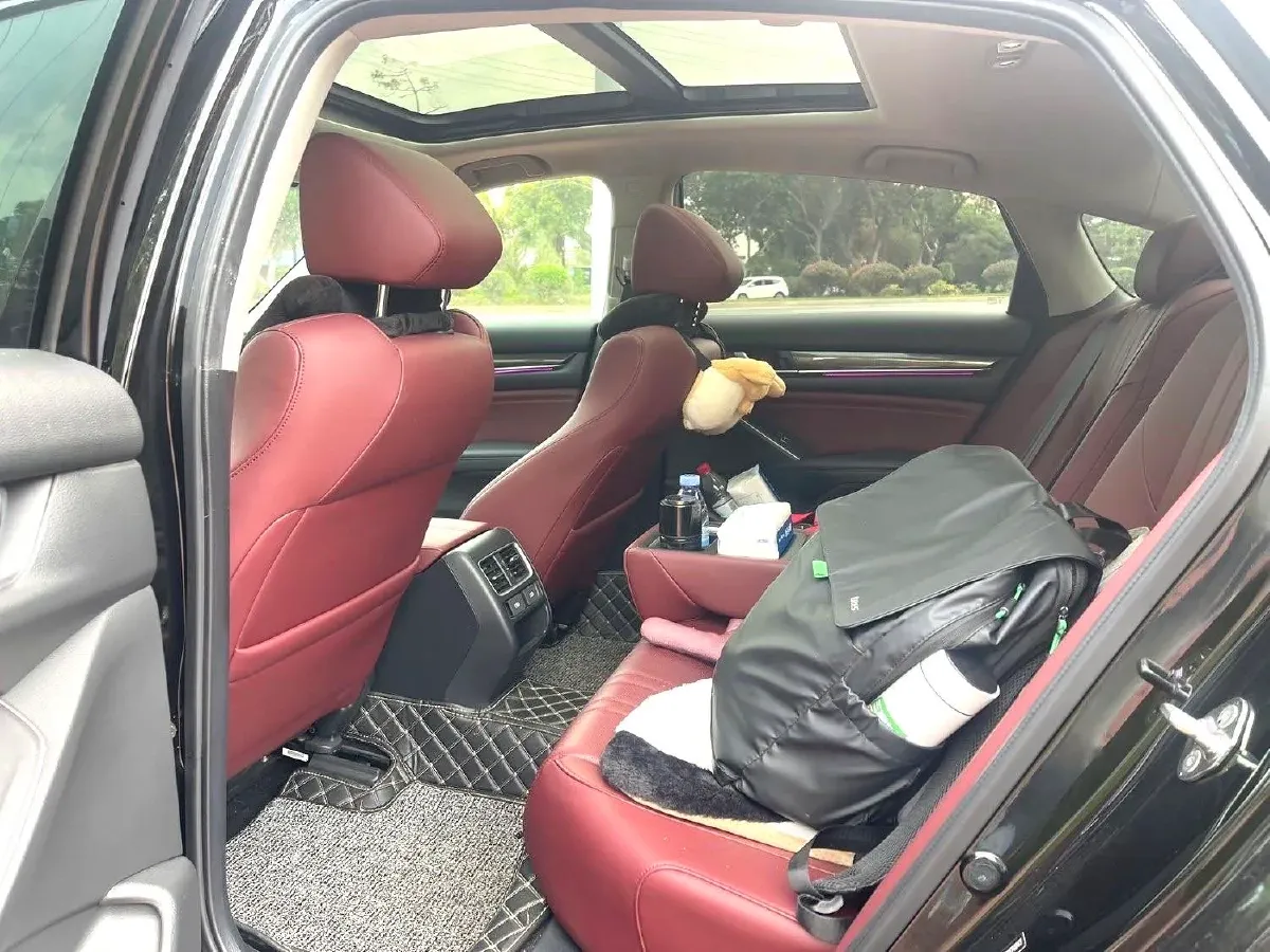 2022 Honda Accord 1.5T 194HP L4 CVT,autocango,china used car exporter,china ev exporter,chinese used car exporter,chinese used ev exporter