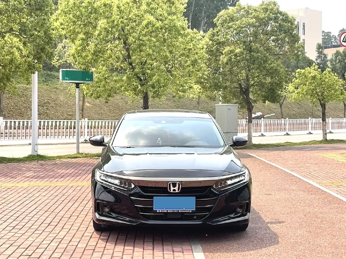 2022 Honda Accord 1.5T 194HP L4 CVT,autocango,china used car exporter,china ev exporter,chinese used car exporter,chinese used ev exporter
