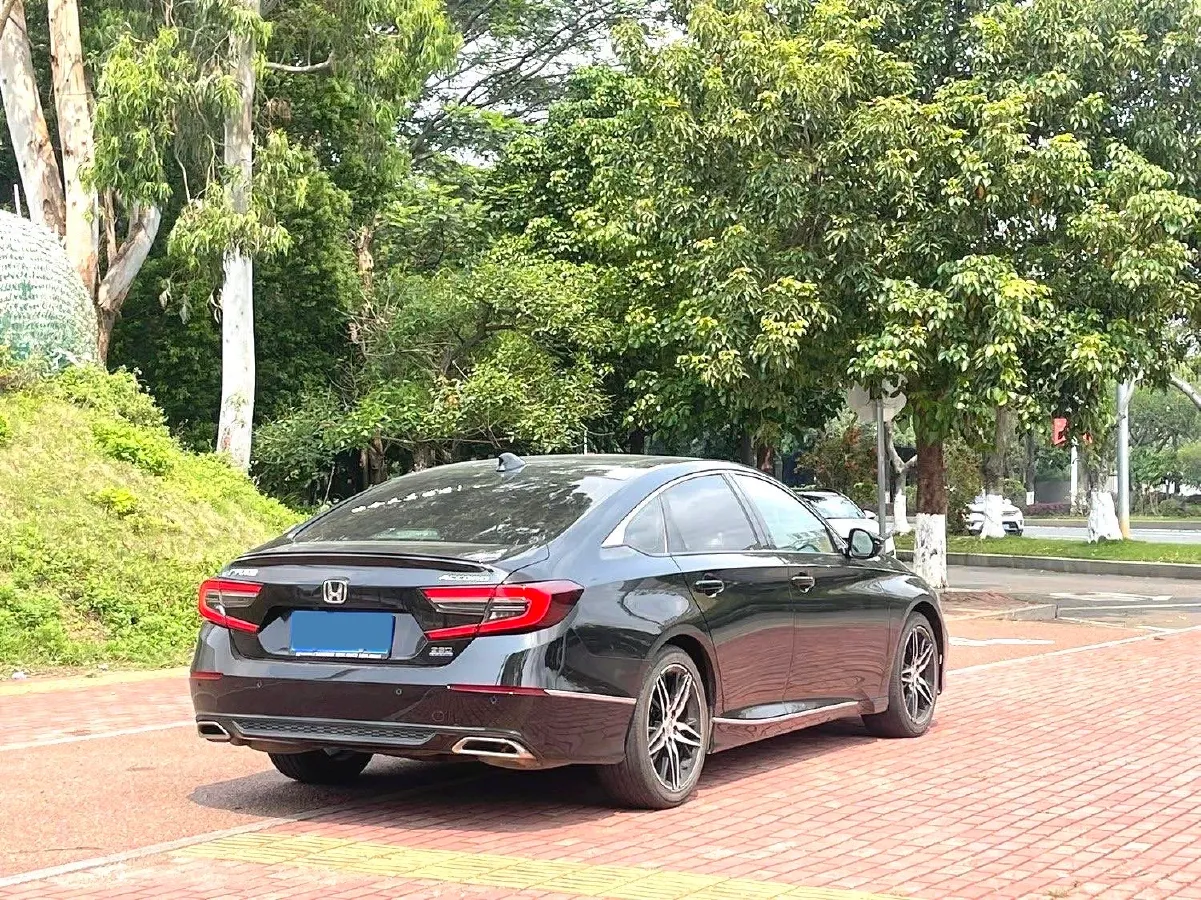 2022 Honda Accord 1.5T 194HP L4 CVT,autocango,china used car exporter,china ev exporter,chinese used car exporter,chinese used ev exporter