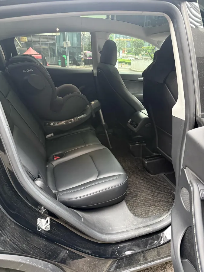 2022 Tesla Model Y BEV 60KWH,autocango,china used car exporter,china ev exporter,chinese used car exporter,chinese used ev exporter