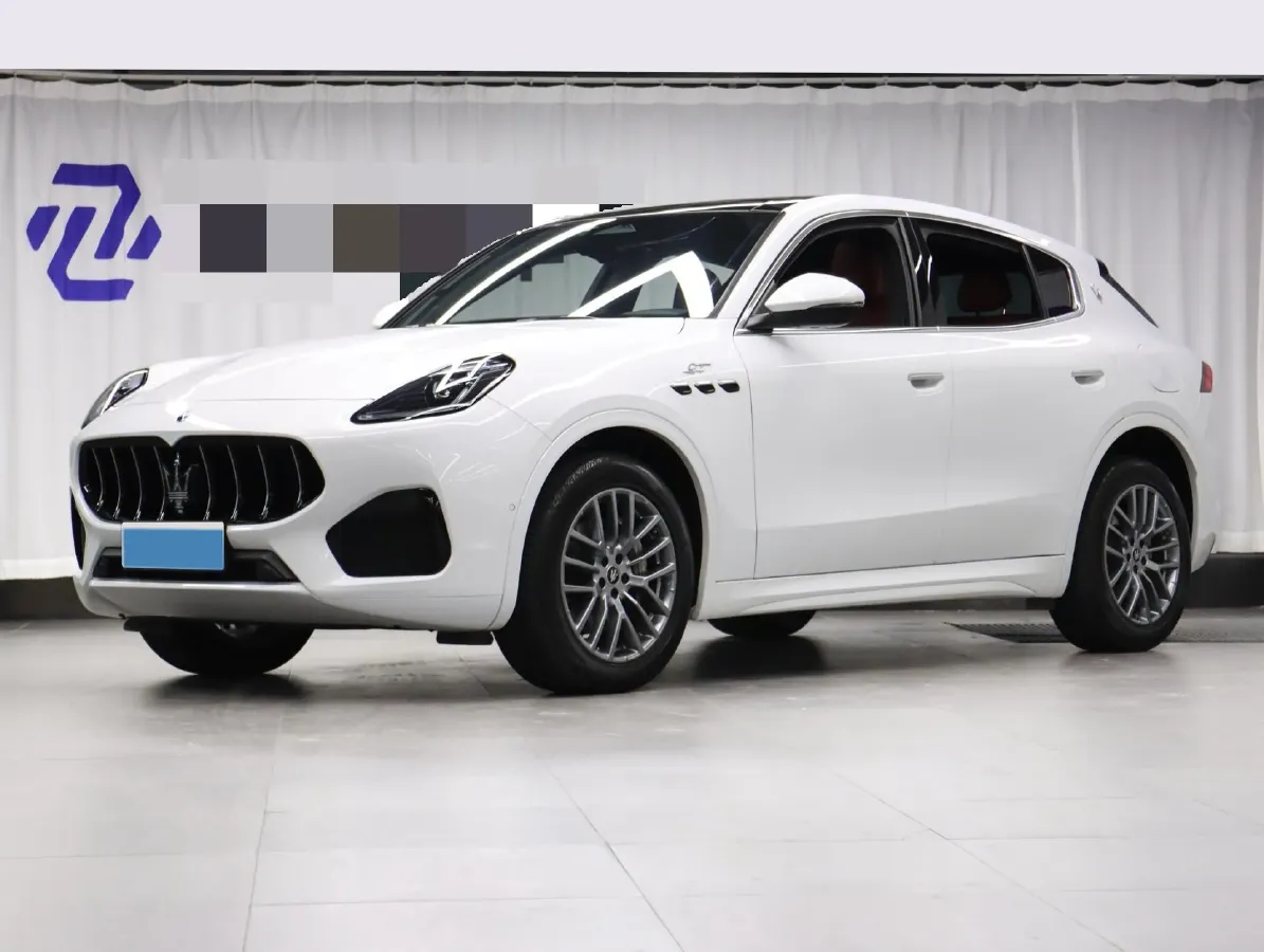 2023 Maserati Grecale 2.0T 300HP L4 8AT,autocango,china used car exporter,china ev exporter,chinese used car exporter,chinese used ev exporter