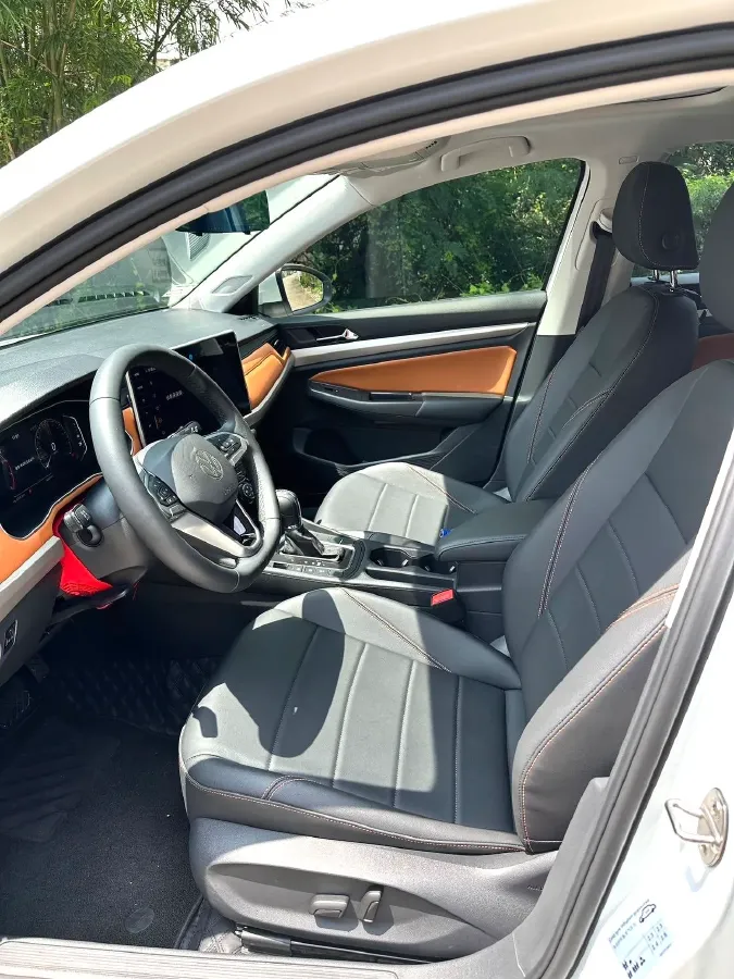 2023 Volkswagen Bora 1.2T 116HP L4 7DCT,autocango,china used car exporter,china ev exporter,chinese used car exporter,chinese used ev exporter