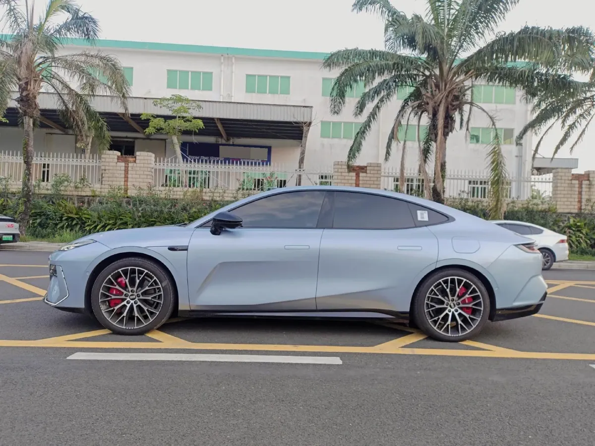 2025 Dongfeng PaLaSuo 2.0T 228HP L4 8AT,autocango,china used car exporter,china ev exporter,chinese used car exporter,chinese used ev exporter