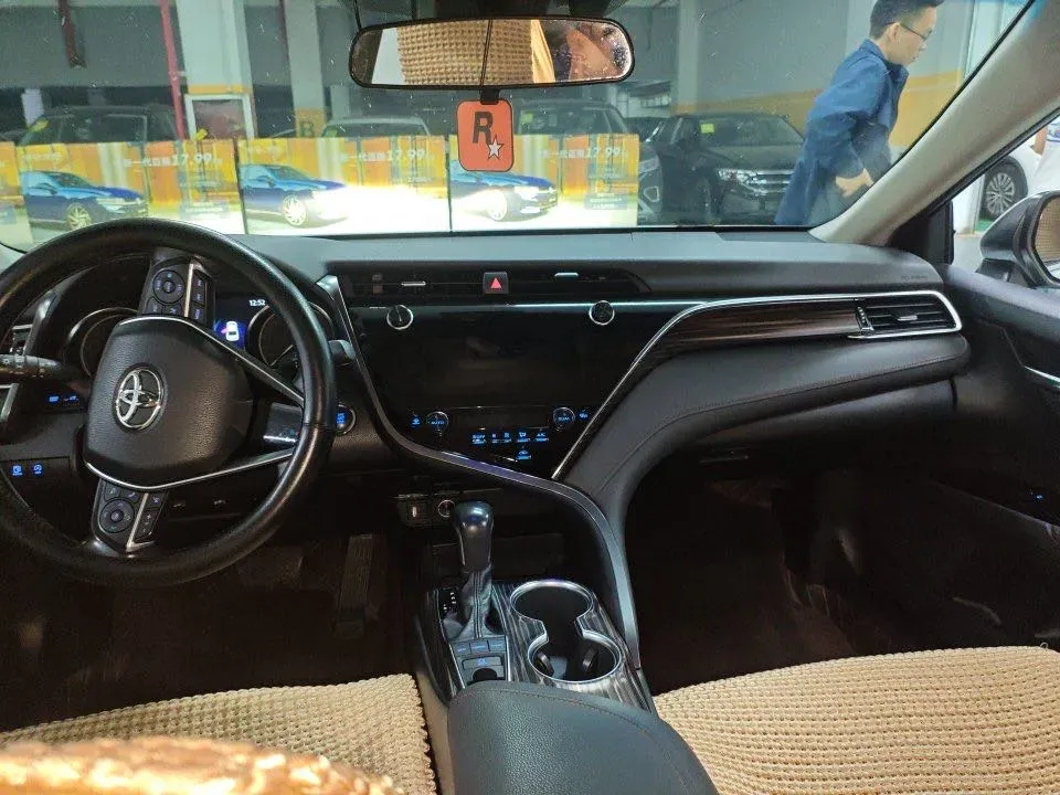 2019 Toyota Camry 2.5L 209HP L4 8AT,autocango,china used car exporter,china ev exporter,chinese used car exporter,chinese used ev exporter