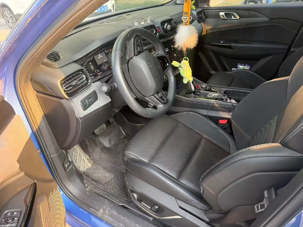 2022 LYNK&CO 03 2.0T 190HP L4 7DCT,autocango,china used car exporter,china ev exporter,chinese used car exporter,chinese used ev exporter