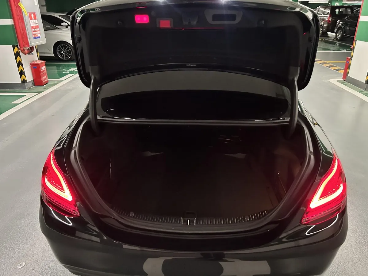 2021 Mercedes-Benz C Class 1.5T 184HP L4 9AT,autocango,china used car exporter,china ev exporter,chinese used car exporter,chinese used ev exporter