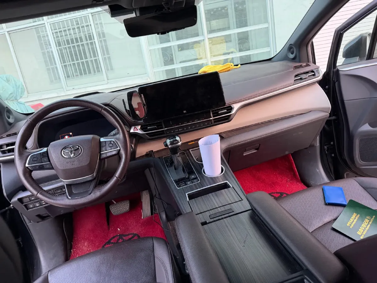 2023 Toyota Granvia 2.5L 189HP L4 E-CVT Hybrid,autocango,china used car exporter,china ev exporter,chinese used car exporter,chinese used ev exporter