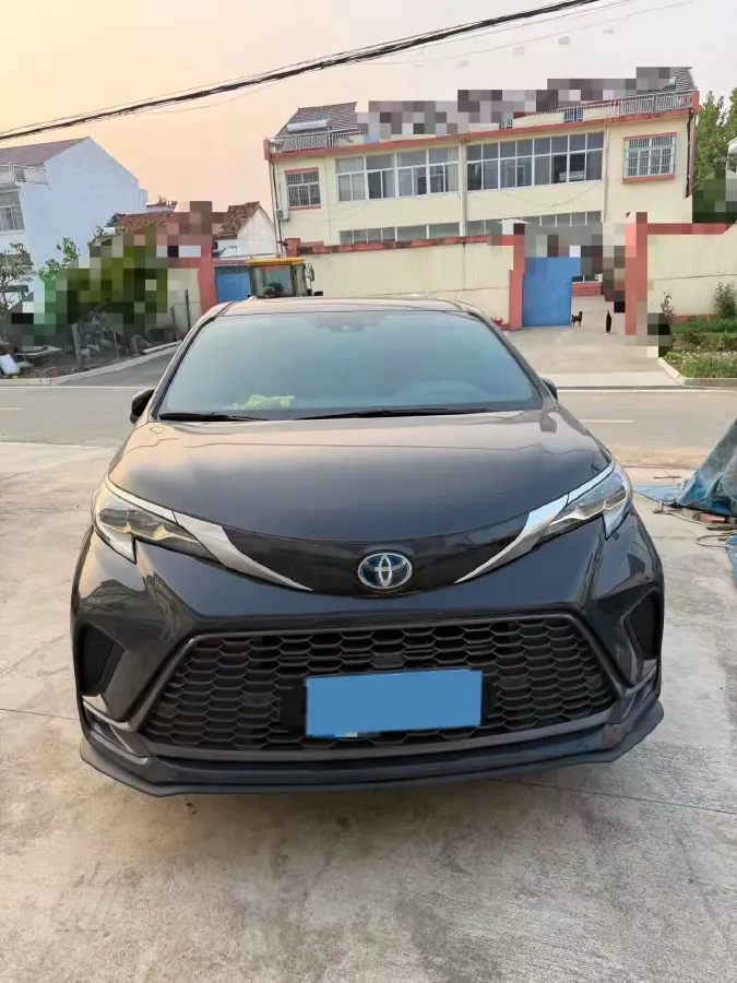 2023 Toyota Granvia 2.5L 189HP L4 E-CVT Hybrid,autocango,china used car exporter,china ev exporter,chinese used car exporter,chinese used ev exporter