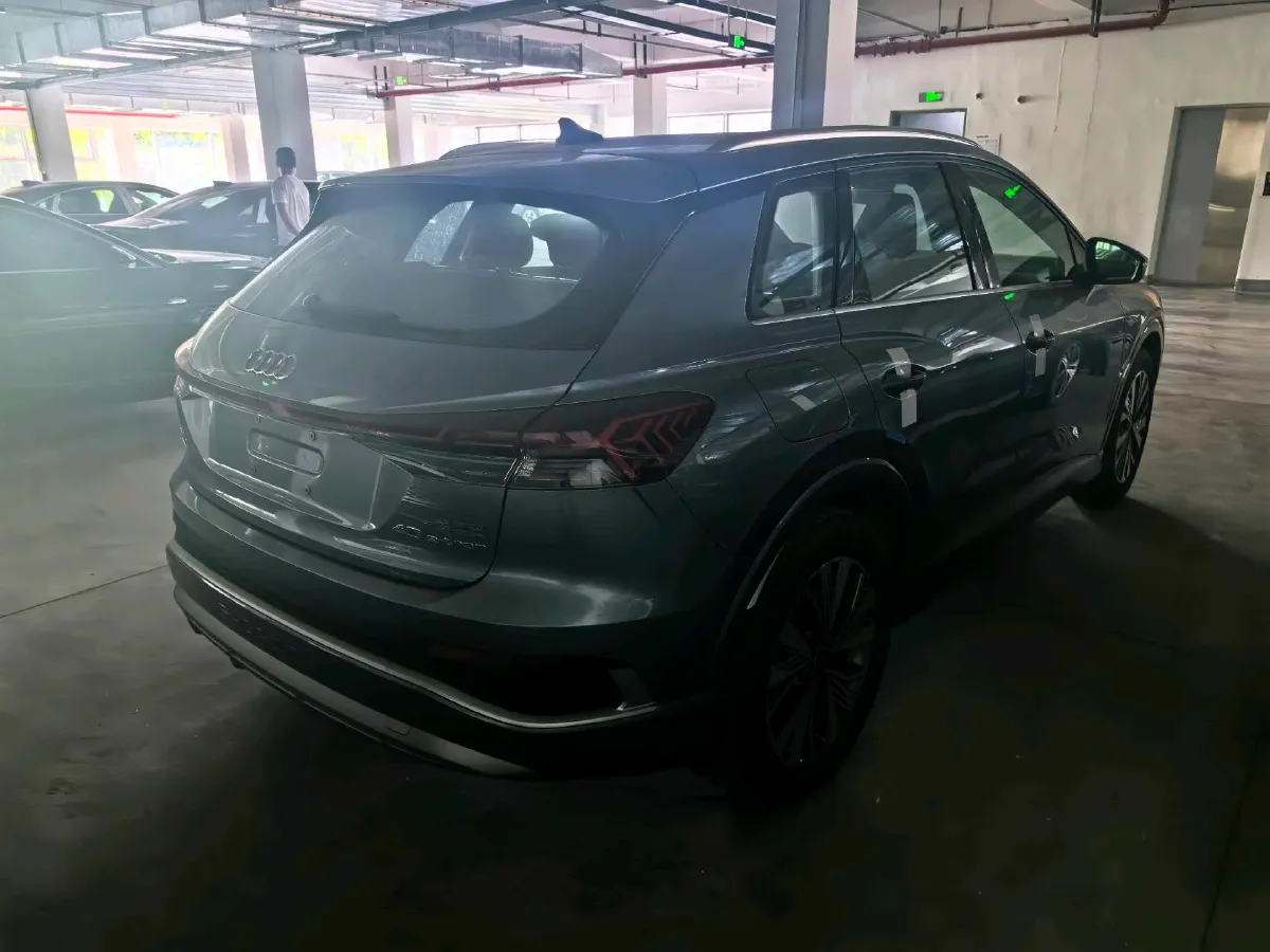 2024 Audi Q4 e-tron BEV 84.8KWH,autocango,china used car exporter,china ev exporter,chinese used car exporter,chinese used ev exporter