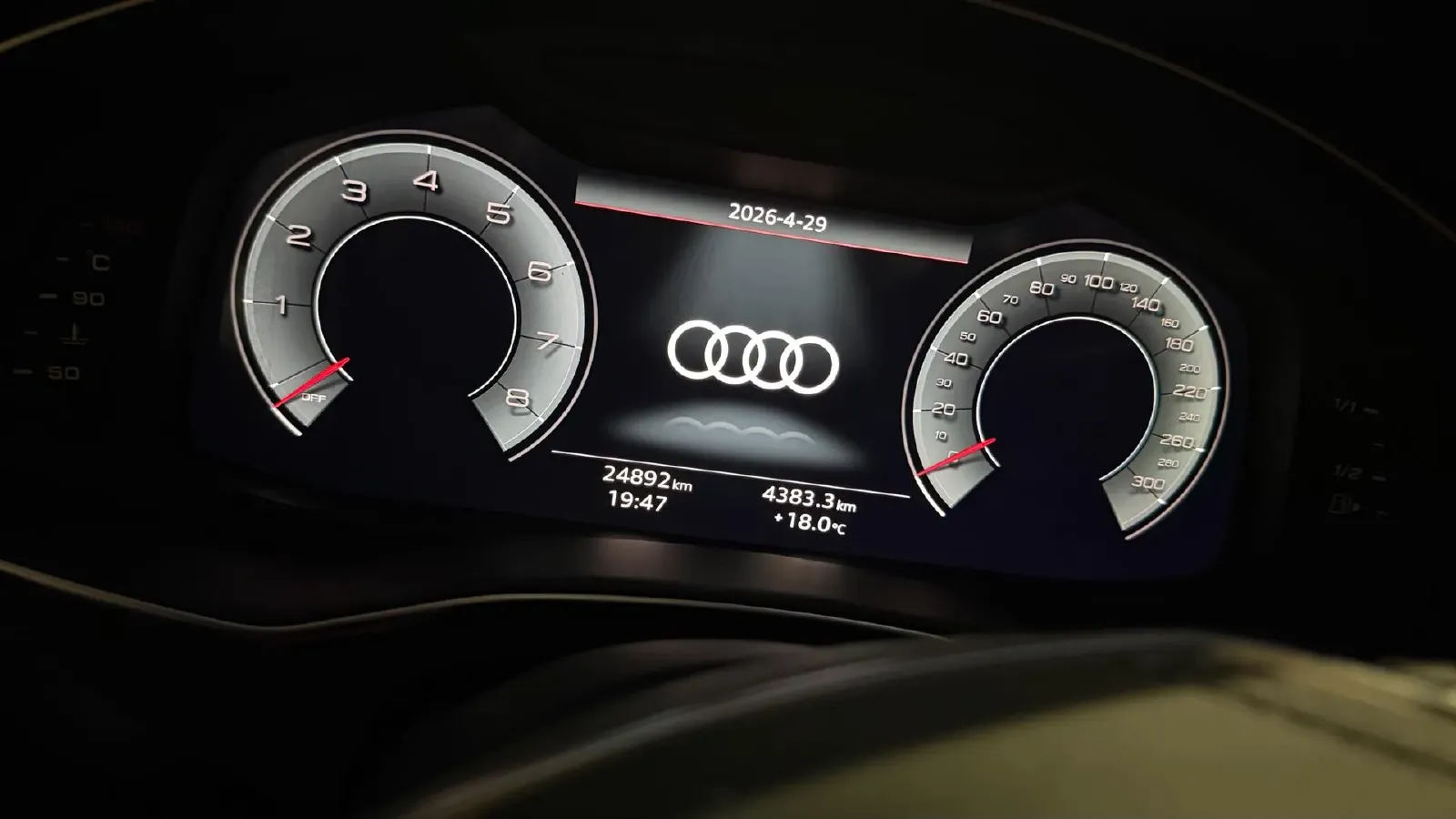 2023 Audi A6L 2.0T 190HP L4 7DCT,autocango,china used car exporter,china ev exporter,chinese used car exporter,chinese used ev exporter