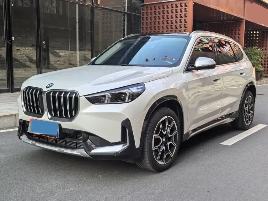 2024 BMW X1 2.0T 204HP L4 7DCT,autocango,china used car exporter,china ev exporter,chinese used car exporter,chinese used ev exporter