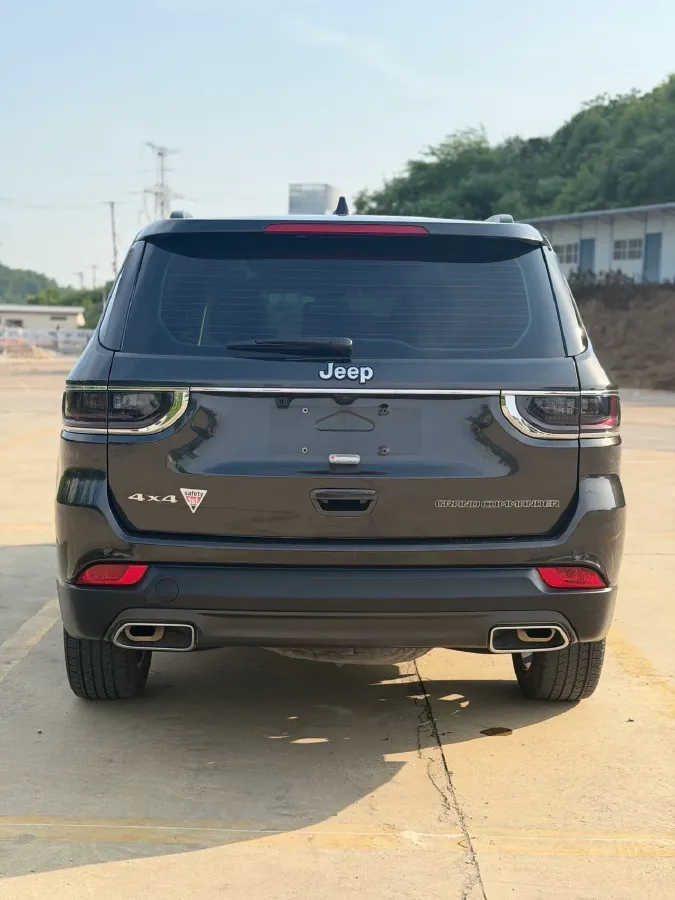 2018 Jeep Grand Commander 2.0T 265HP L4 9AT,autocango,china used car exporter,china ev exporter,chinese used car exporter,chinese used ev exporter
