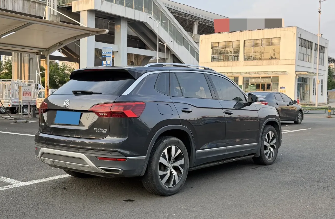 2019 Renault Koleos 2.0L 154HP L4 CVT,autocango,china used car exporter,china ev exporter,chinese used car exporter,chinese used ev exporter