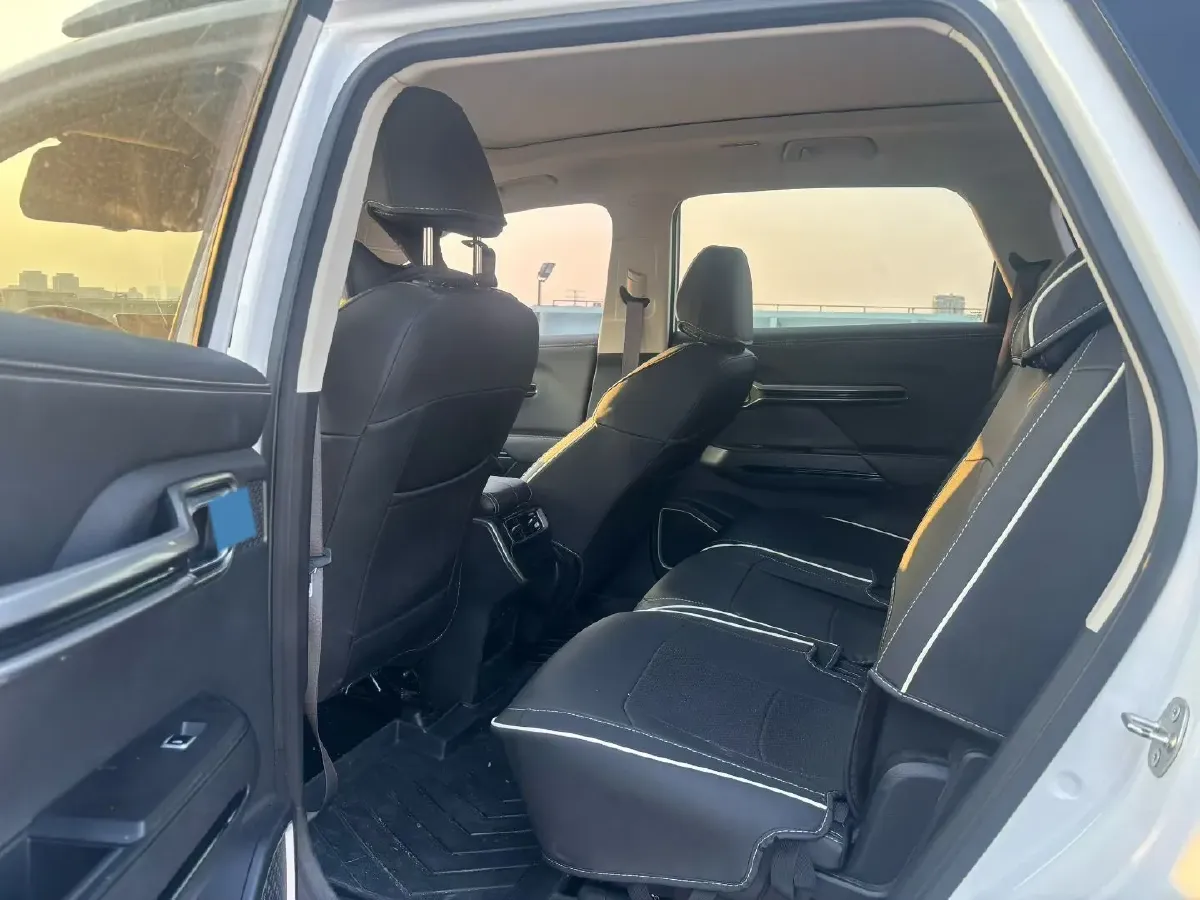 2020 Geely Okavango 1.8T 184HP L4 7DCT,autocango,china used car exporter,china ev exporter,chinese used car exporter,chinese used ev exporter