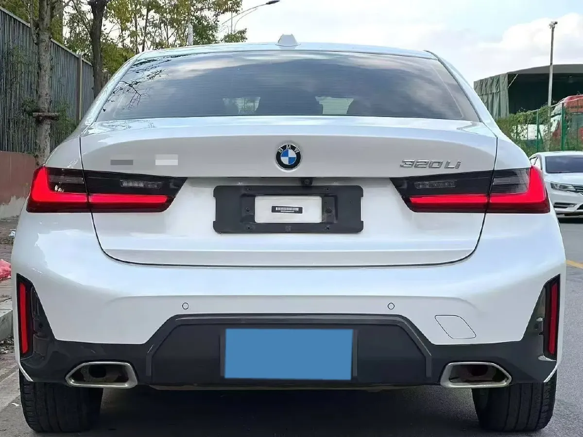 2023 BMW 3 Series 2.0T 156HP L4 8AT,autocango,china used car exporter,china ev exporter,chinese used car exporter,chinese used ev exporter