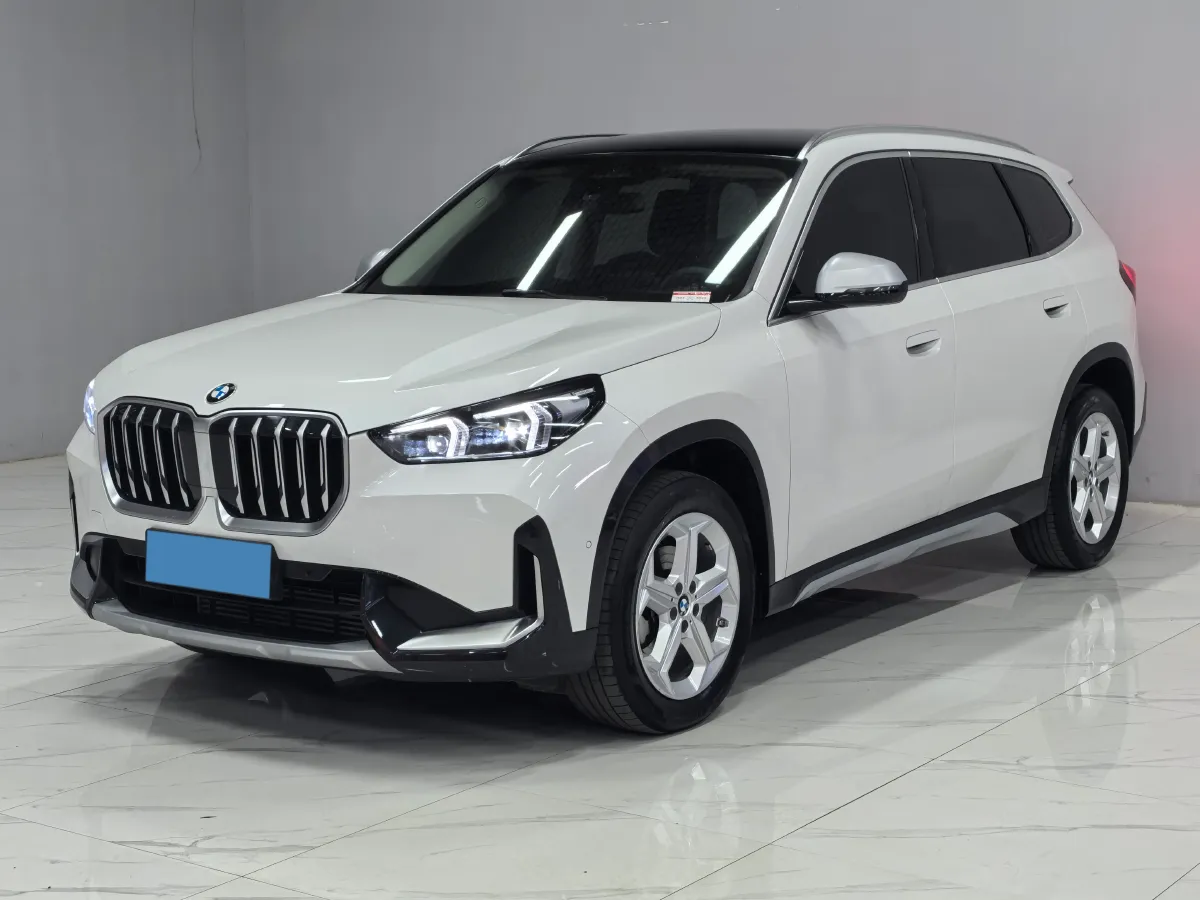 2023 BMW X1 1.5T 156HP L3 7DCT,autocango,china used car exporter,china ev exporter,chinese used car exporter,chinese used ev exporter