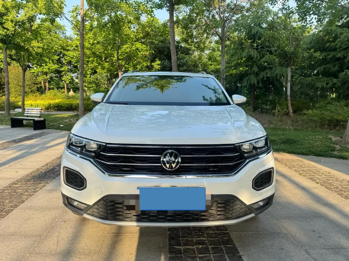 2022 Volkswagen T-Roc 1.4T 150HP L4 7DCT,autocango,china used car exporter,china ev exporter,chinese used car exporter,chinese used ev exporter