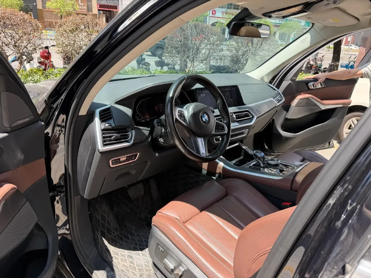 2021 BMW X5 3.0T 340HP L6 8AT,autocango,china used car exporter,china ev exporter,chinese used car exporter,chinese used ev exporter