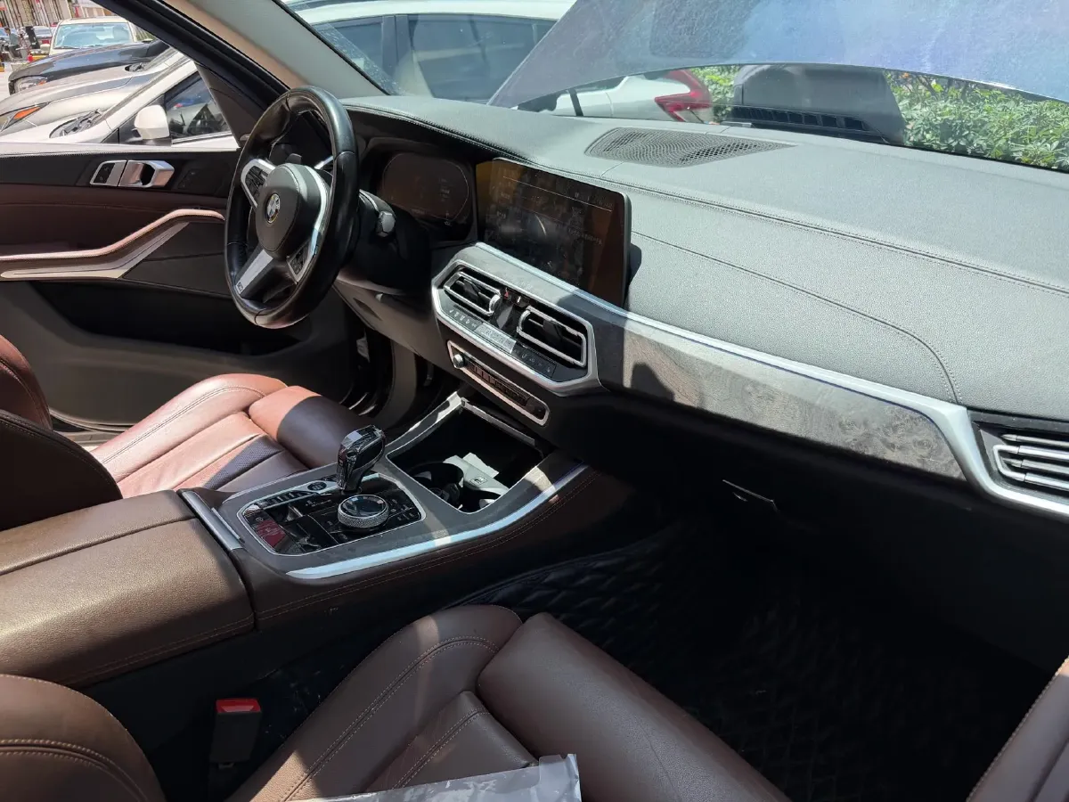 2021 BMW X5 3.0T 340HP L6 8AT,autocango,china used car exporter,china ev exporter,chinese used car exporter,chinese used ev exporter