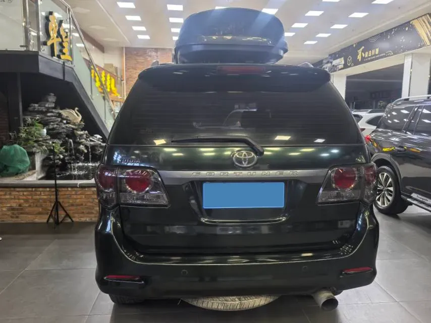 2011 Volvo C30 2.0L 145HP L4 6DCT,autocango,china used car exporter,china ev exporter,chinese used car exporter,chinese used ev exporter