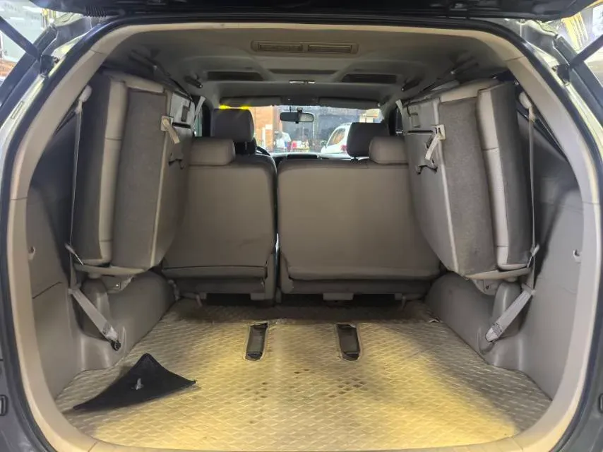 2011 Volvo C30 2.0L 145HP L4 6DCT,autocango,china used car exporter,china ev exporter,chinese used car exporter,chinese used ev exporter