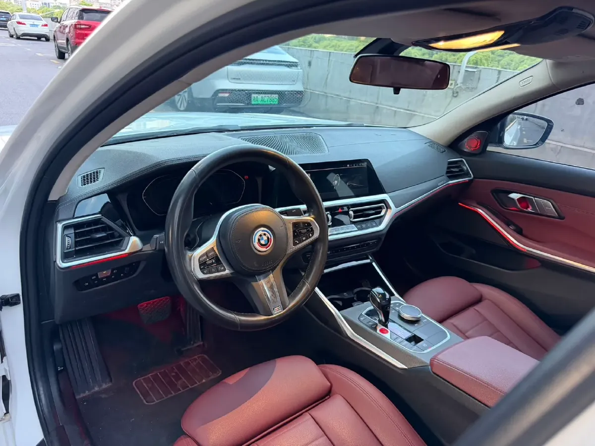 2021 BMW 3 Series 2.0T 156HP L4 8AT,autocango,china used car exporter,china ev exporter,chinese used car exporter,chinese used ev exporter