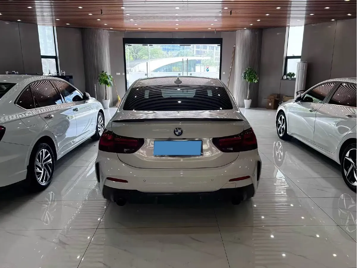 2023 BMW 1 Series 1.5T 136HP L3 7DCT,autocango,china used car exporter,china ev exporter,chinese used car exporter,chinese used ev exporter