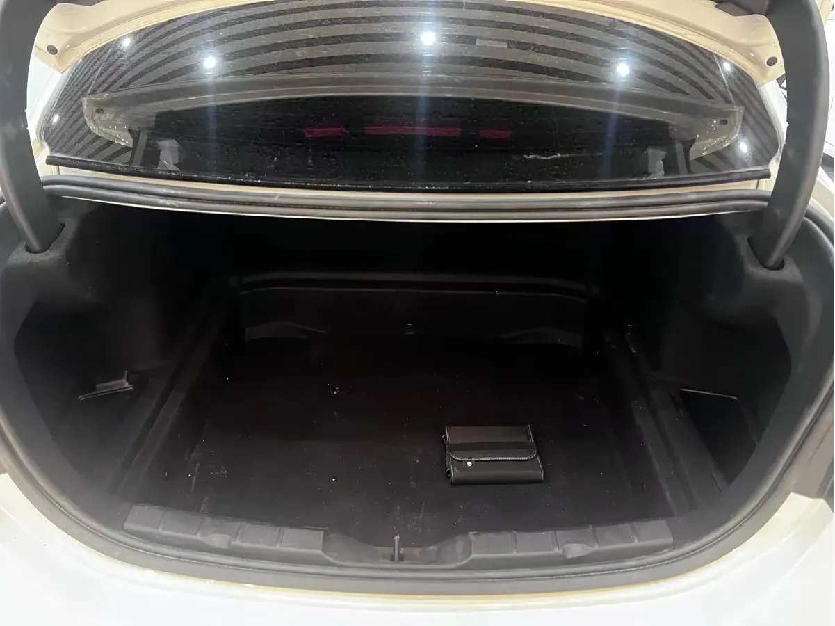 2023 BMW 1 Series 1.5T 136HP L3 7DCT,autocango,china used car exporter,china ev exporter,chinese used car exporter,chinese used ev exporter