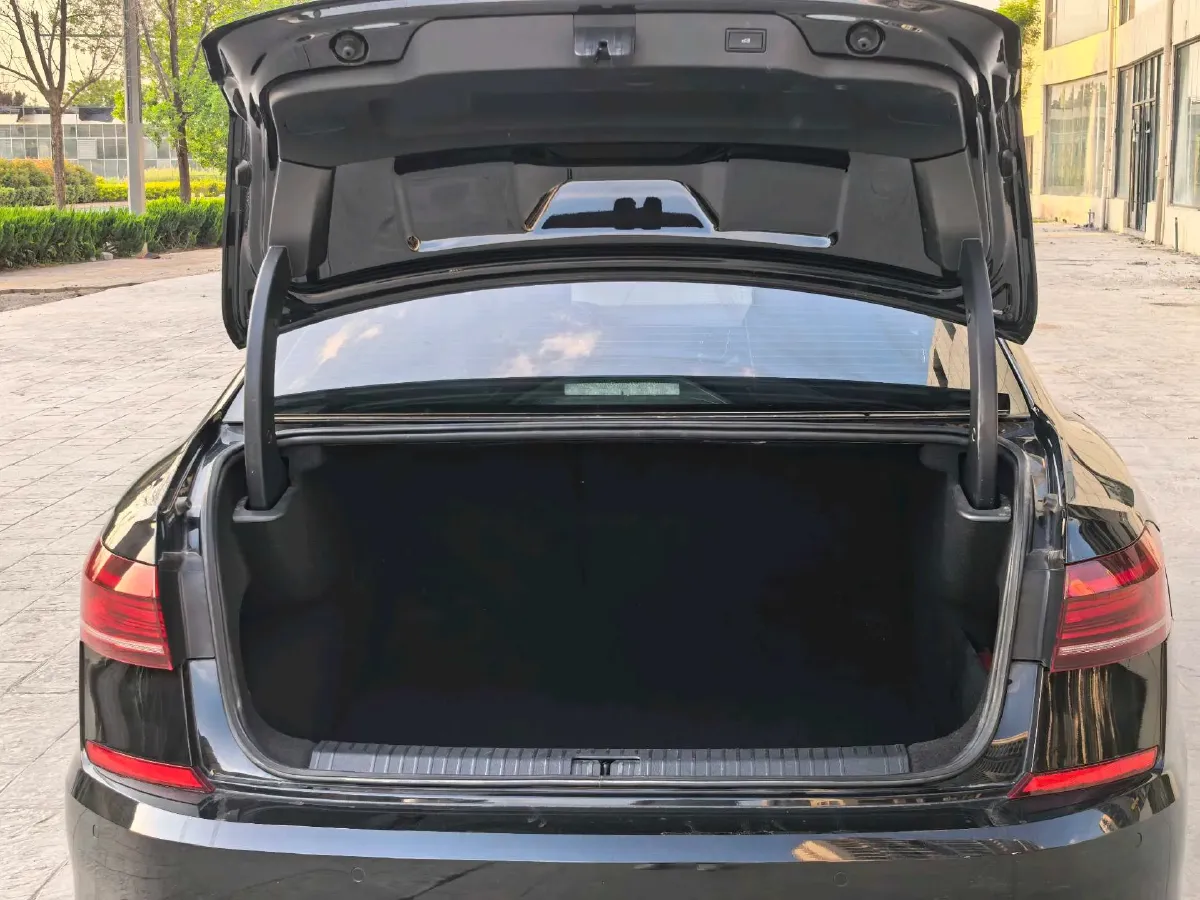 2024 Volkswagen Passat 2.0T 220HP L4 7DCT,autocango,china used car exporter,china ev exporter,chinese used car exporter,chinese used ev exporter