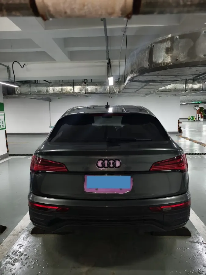 2021 Audi Q5L Sportback 2.0T 252HP L4 7DCT,autocango,china used car exporter,china ev exporter,chinese used car exporter,chinese used ev exporter